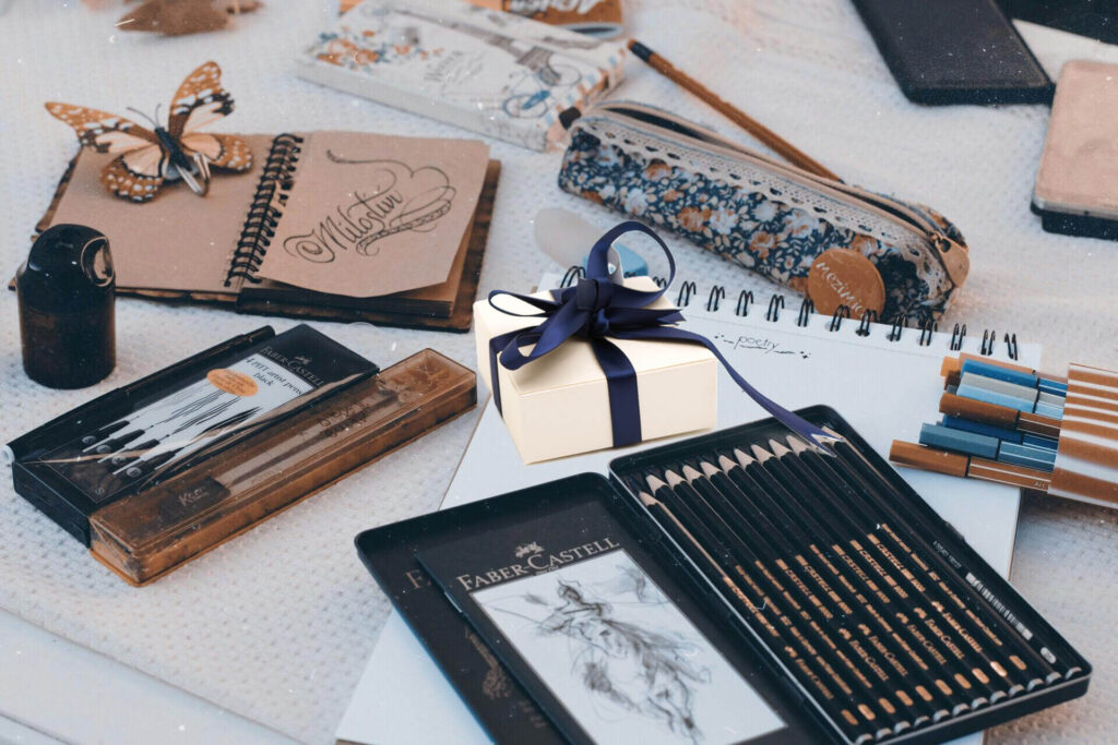 Perfect Gift Ideas for Artists Featured